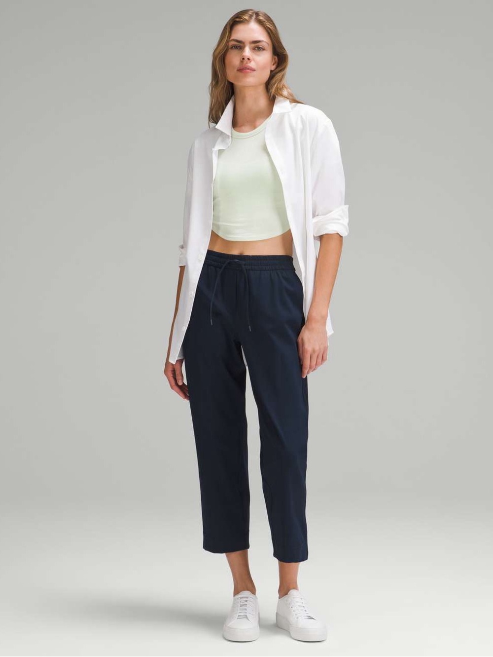 Lululemon Tapered-Leg Mid-Rise Crop 25" *Luxtreme Black Sz M